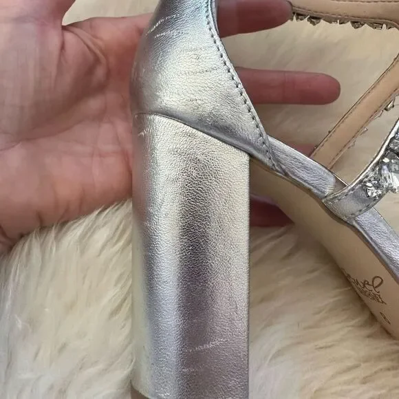 Jewel Badgley Mischka Heels - Picture 9 of 12